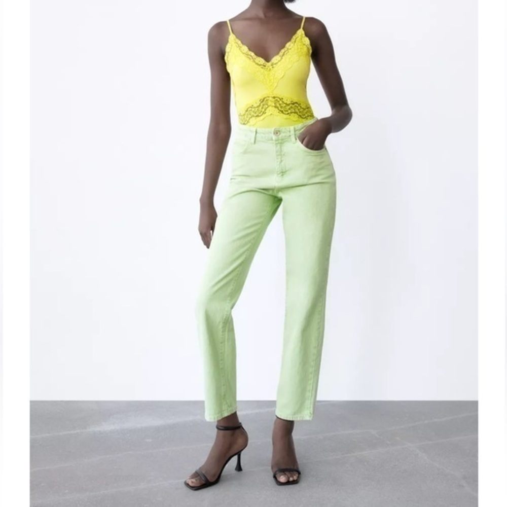 Zara Highrise Pistachio Green Straight Leg Cotton Jeans Size 6
